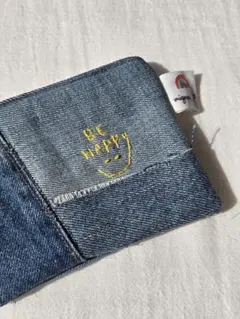 【ハンドメイド】デニムリメイク刺繍メッセージポーチ（Yellow）