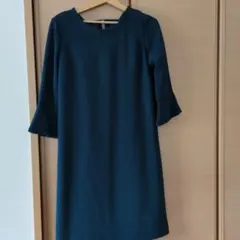 ダークグリーン フレア袖 Vネック ワンピース