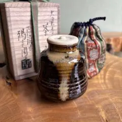 茶道具　肩付　茶入　濃茶器　宮川香雲　共箱　京焼　仕服付　茶事　稽古 茶道具 肩付 茶入 濃茶器 宮川香雲 共箱 京焼 仕服付 茶事 稽古 - メルカリ