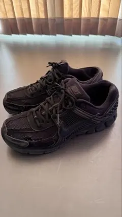 Nike ズーム ボメロ 5 Zoom Vomero 5