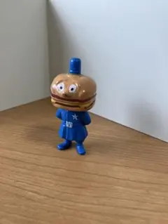 【中国限定】マクドナルド × DIMOO コラボフィギュア　McFlurry 中国限定】マクドナルド × DIMOO コラボフィギュア McFlurry - メルカリ