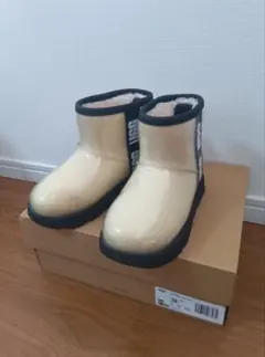 UGG ブーツ クラシッククリアミニⅡ 18.5cm