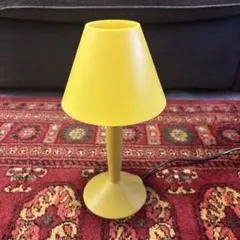 FLOS Miss Sissi テーブルランプ イエロー