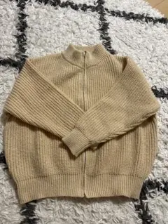 ベージュ ジップアップ ニットカーディガン