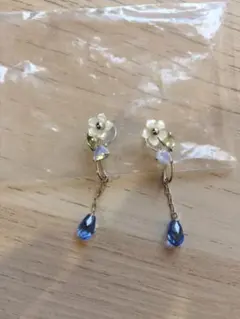 【6月19日まで出品】TAKE UP イヤリング 花 タンザナイトのサムネイル