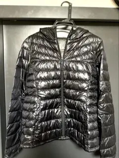 UNIQLO プレミアムダウン ウルトラライト 黒 超軽量 ユニクロ