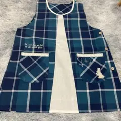ウサギ刺繍のチェック柄エプロン