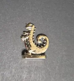 コリス　フエラムネ　台座怪獣　ペラ怪獣　金メッキ