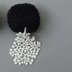 新品未使用 ミナペルホネン balle ブローチ navy