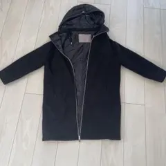 Herno ブラック ダウンジャケット フード付き