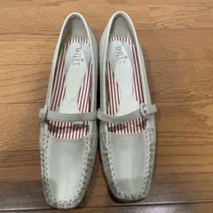 Item thumbnail for item 3bd20c7e-b929-4c3f-9947-92584000d5c4