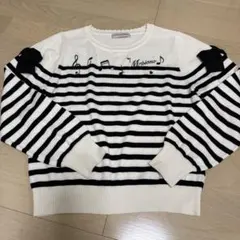 音符刺繍のストライプセーター