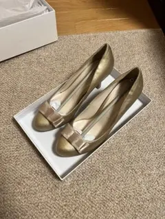 AIMER ゴールドパンプス　結婚式