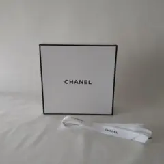 CHANEL　リボンとギフトBOX