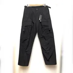 新品・未使用 ATTACHMENT アタッチメント 黒パンツ　ナイロンパンツのサムネイル