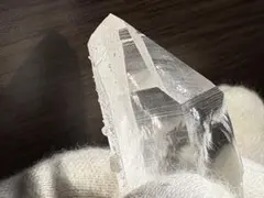 レムリアンシード　水晶ポイント　虹　ヴァーナクル