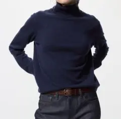 ユニクロ UNIQLO カシミヤタートルネックセーター　ネイビー　 Mサイズ