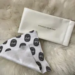 【最終値下げ】メガネケース ホワイト Zoffメガネ拭き　セット