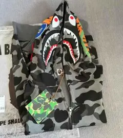 新品未使用 A BATHING APE グレー迷彩シャークフードパーカー COLOR CAMO SHARK WIDE FIT FULL ZIP DOUBLE HOODIE M（パーカー）｜A