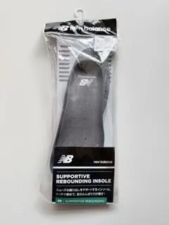 スニーカー24.5新品