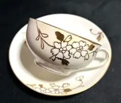 明治期　横浜焼 　井村彦次郎　波型 カップ＆ソーサー　エッグシェル 里帰り 明治期 横浜焼 井村彦次郎 波型 カップ＆ソーサー エッグシェル 里帰り