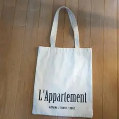 L'Appartementと雑誌eclatのコラボトートバッグのサムネイル
