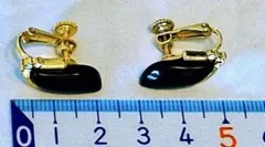 ヴィンテージ風 黒色石 イヤリング