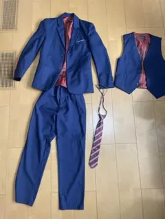 150サイズ　男児スーツ