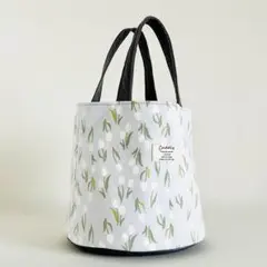 ハンドメイド　白色底板付き　ライトグレー色　チューリップ柄　丸底トートバッグ♪