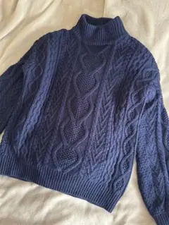 シンプリシテェ ネイビー 厚手ケーブルニットセーター