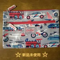 【希少　未使用】Cath Kidston 　キャスキッドソン　乗り物柄ポーチ