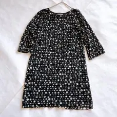ラ　ラ　ケセラ　ドット柄五分袖チュニック　ひざ丈ワンピ　伸縮あり　ゆったり
