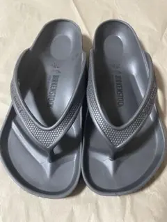 Birkenstock ダークグレー ビーチサンダルのサムネイル