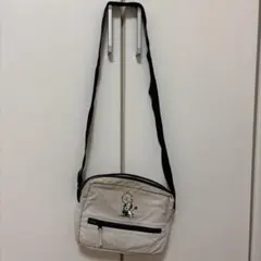 【dazzlin ダズリン】スヌーピー刺繍ショルダーバッグ