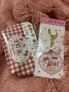 mikko サンリオコラボ一番くじ 赤ポーチとピンクチャームセット