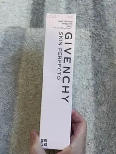 【新品】GIVENCHY SKIN PERFECTO PrimingLotionのサムネイル