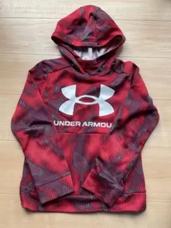 UNDER ARMOUR フード付きパーカー 赤　130小さめ