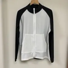 ラッシュガード