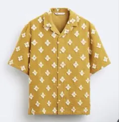 ZARA 半袖　総柄シャツのサムネイル