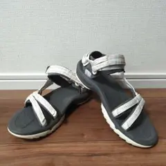Teva スポーツサンダル グレー マルチカラーのサムネイル