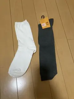 UNIQLO レギュラーソックス ヒートテックハイソックス