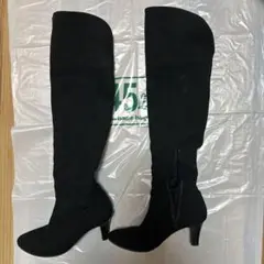 Item thumbnail for item ec16c809-e3c4-4ab4-a29b-5e7657dcead1