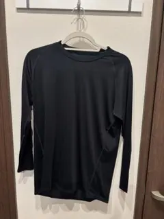 【未使用品】Champion ブラック 長袖 トレーニングトップス