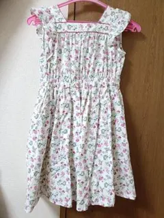 花柄ノースリーブワンピース