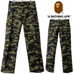 【美品】A BATHING APE　1STカモ レギュラー 6Pパンツ【М】のサムネイル