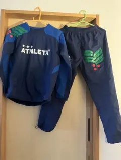 ATHLETA ピステ・ウィンドブレーカー 厚手 ネイビー 150