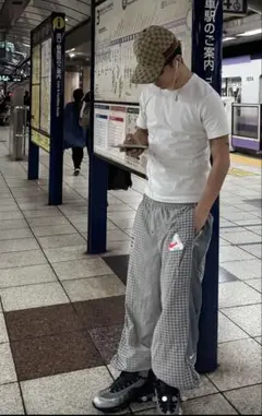 Palace Nike Englandのサムネイル
