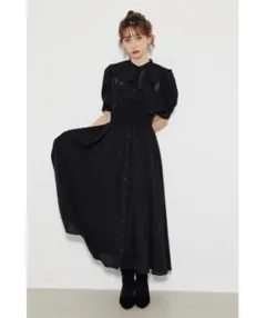 【新品未使用】rienda ラッフルデザインフレアワンピース