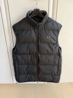 FRED PERRY / Insulated Gilet Mサイズ　極美品のサムネイル