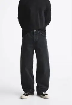 zara バギーフィット　デニムパンツ　ブラックのサムネイル